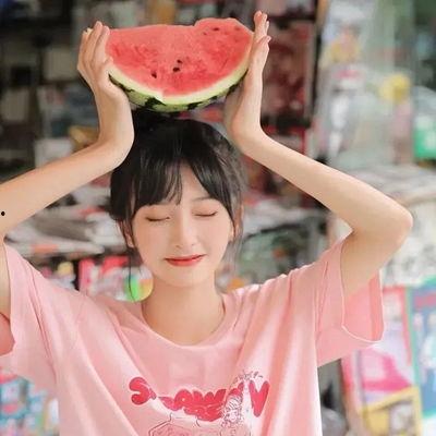 娱乐吃瓜群头像女,揭秘网红头像背后的女生故事 第1张 娱乐吃瓜群头像女,揭秘网红头像背后的女生故事 第1张